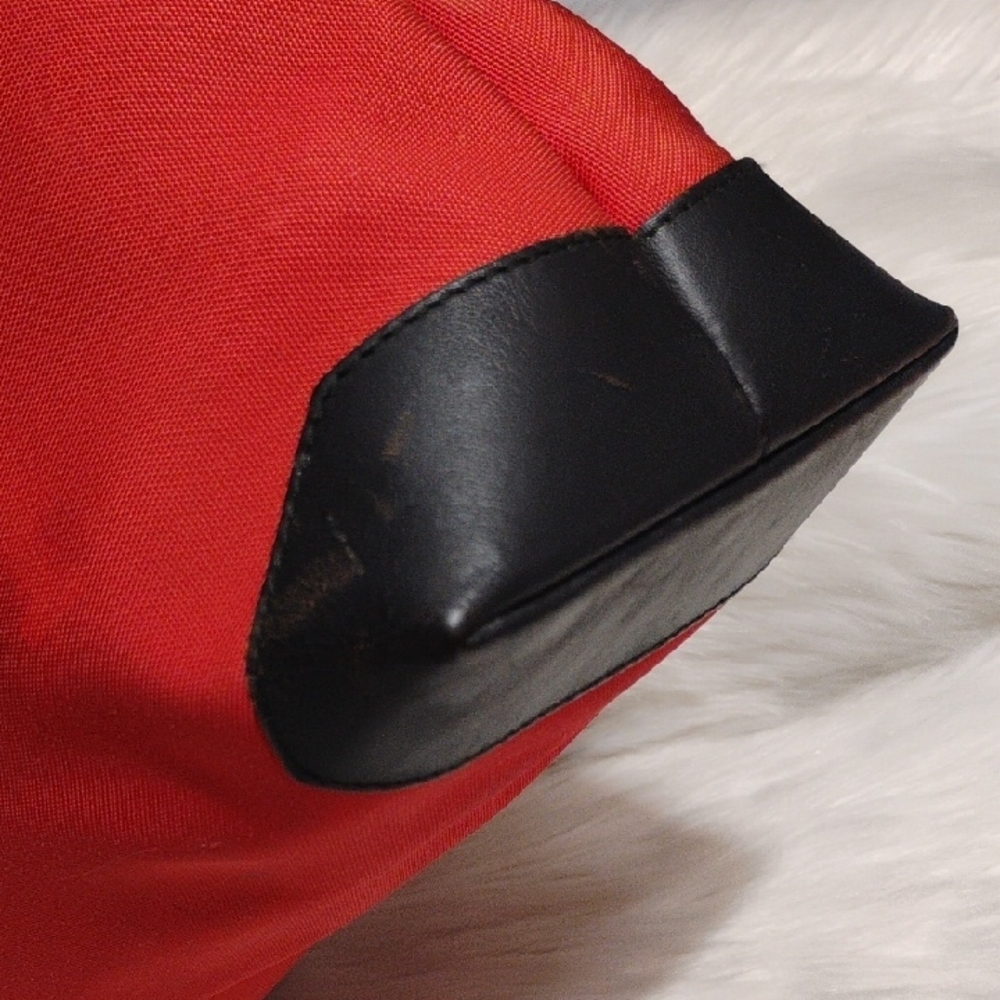 (#2) Authentic Gucci Red Canvas & Black Leather Color Block Tote Bag - Picture 8 of 11